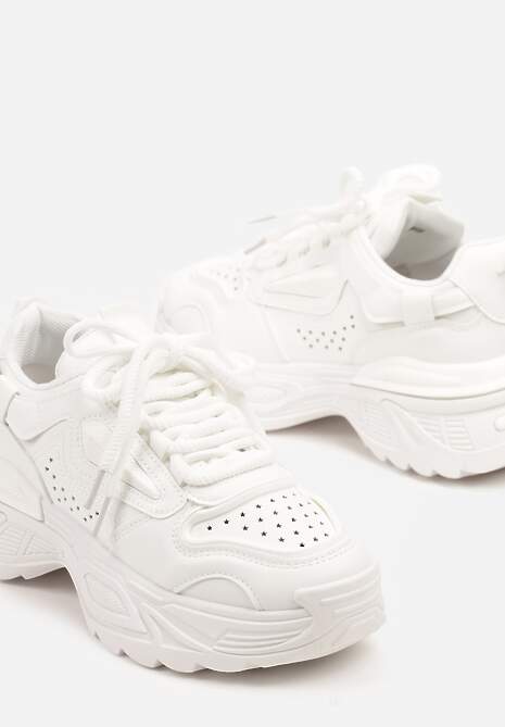 Białe Sneakersy w Streetwearowym Stylu na Tłoczonej Podeszwie Nelasea 6