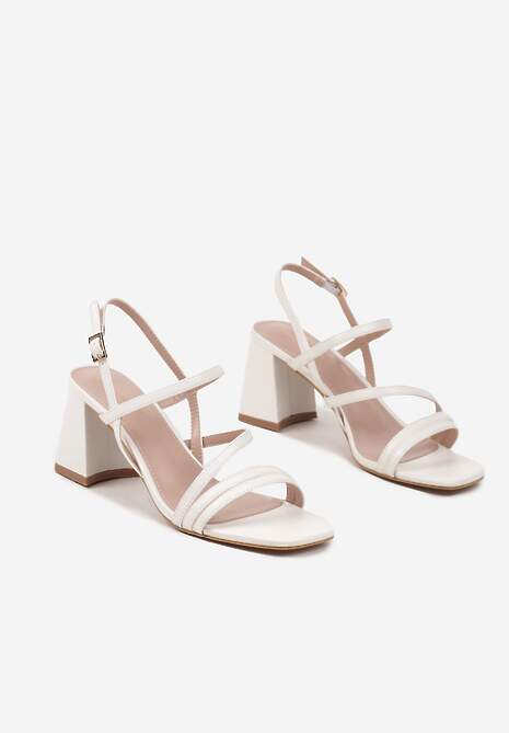 Białe Sandały z Paseczkami na Słupku ze Sprzączką Alinerisa 5