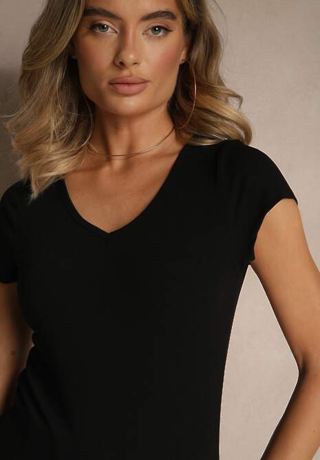 Czarny Prążkowany T-shirt z Wiskozą i Dekoltem w Serek Ralavea 5