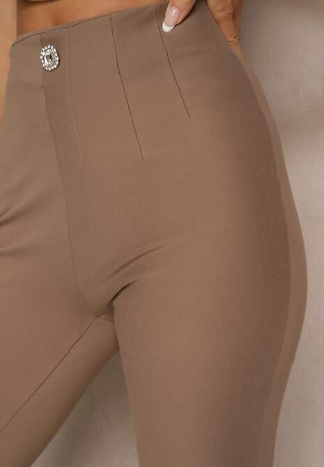 Ciemnobeżowe Legginsy High Waist z Wiskozą z Cyrkoniowym Guzikiem Naliselle 5