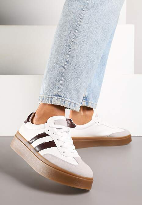 Biało-Bordowe Sneakersy na Kauczukowej Podeszwie Ozdobione Paskami Nilimea