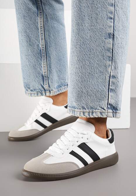 Białe Casualowe Sneakersy na Płaskiej Podeszwie z Paskami Jereria
