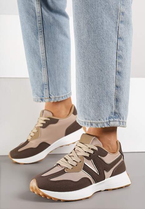 Brązowe Płaskie Sneakersy Ozdobione Geometrycznym Wzorem Rividi