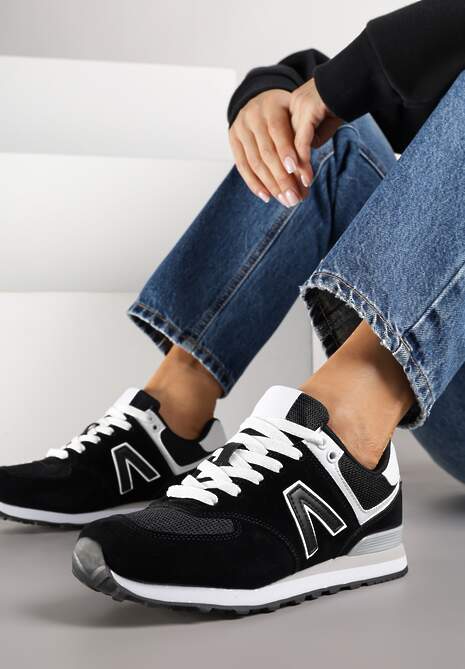 Czarno-Białe Sneakersy Ozdobione Geometrycznym Motywem Rilenessa