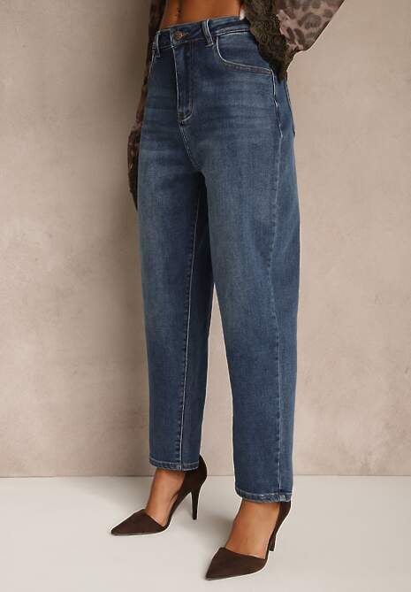 Niebieskie Jeansy Mom Fit High Waist Zdobione Aplikacją z Serduszkiem Nalendia 4