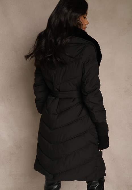 Czarna Pikowana Kurtka o Eleganckim Kroju z Futerkiem i Wiązanym Paskiem Galinessa 4