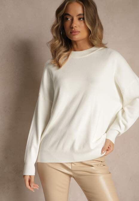 Biały Nietoperzowy Sweter w Minimalistycznym Stylu Raliava 4