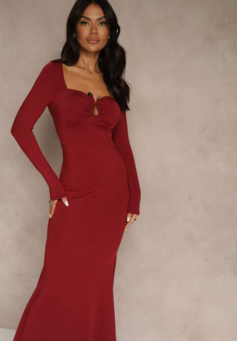 Bordowa Sukienka Koktajlowa z Wiskozą Ozdobiona Metaliczną Aplikacją Refane 4