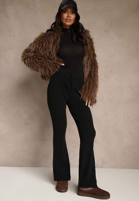 Czarne Dzianinowe Spodnie z Wiskozą o Kroju Flare Zetene