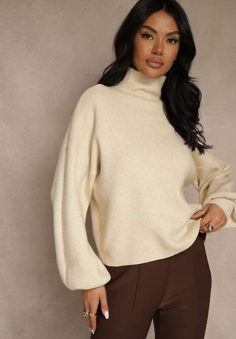 Jasnobeżowy Golf Ozdobiony Ściągaczami Wedena 4