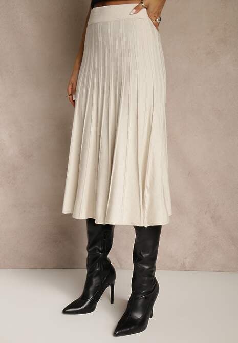 Beżowa Dzianinowa Spódnica Plisowana o Rozkloszowanym Kroju Tuswia 4