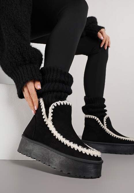 Czarne Śniegowce na Platformie Ozdobione Haftowanym Wzorem Naretusa