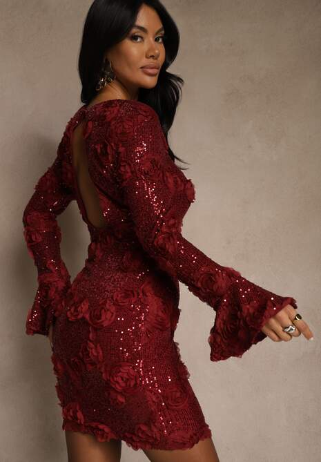 Bordowa Dopasowana Sukienka Ozdobiona Cekinami i Kwiatami 3D Raweda 4