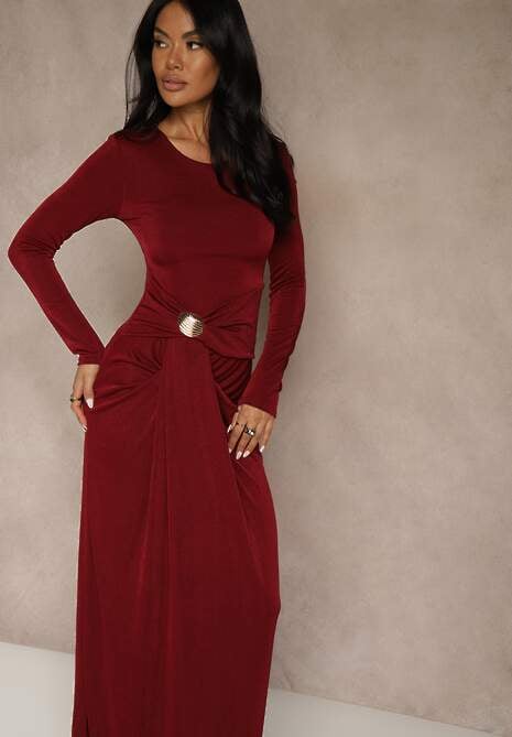 Bordowa Marszczona Sukienka Koktajlowa Zdobiona Aplikacją w Talii Siweda 4