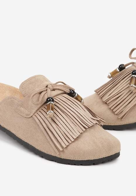 Ciemnobeżowe Boho Klapki Mule z Imitacji Zamszu z Frędzlami i Koralikami Elwedila 7