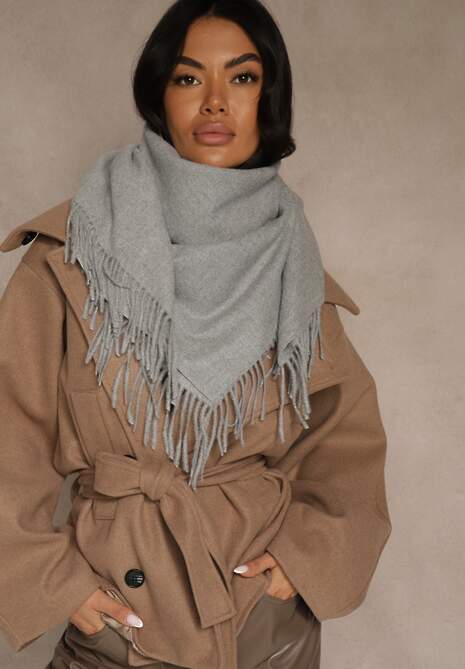 Szary Bawełniano-Wiskozowy Szalik w Kształcie Trójkąta z Frędzlami Vetisara