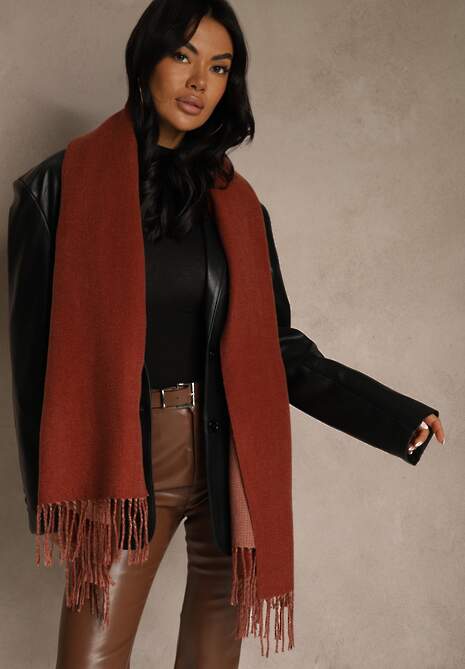 Bordowy Szalik z Bawełny i Wiskozy o Klasycznym Fasonie z Frędzlami Vetirosa