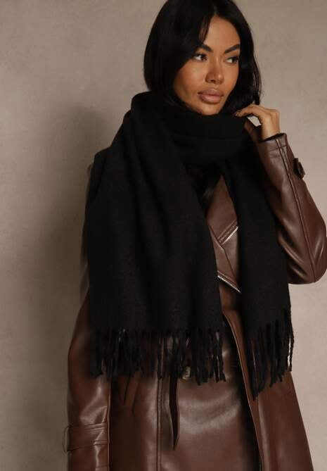 Czarny Gładki Szalik z Frędzlami Vetimare