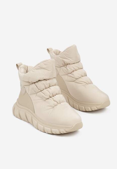 Ciemnobeżowe Śniegowce na Platformie z Tłoczeniem i Pikowaną Cholewką Resisia 5