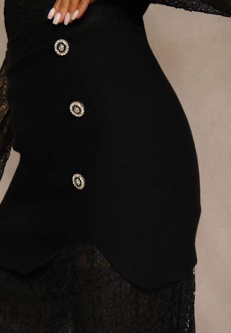 Czarna Spódnica z Dzianiny z Wiskozą z Koronkowym Dołem Zdobiona Guzikami Sewune 5