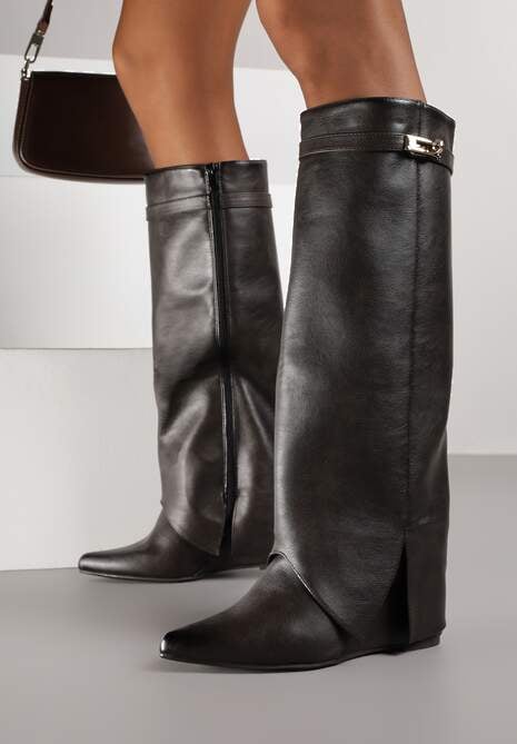 Brązowe Kozaki na Koturnie z Cholewką Imitującą Nogawkę z Aplikacją Testarria