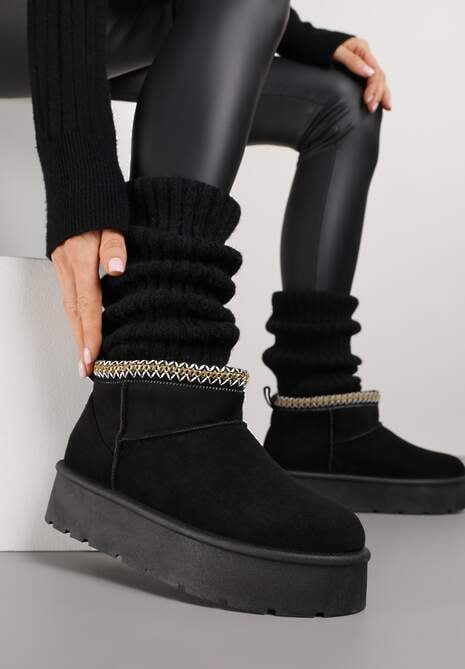 Czarne Śniegowce na Platformie z Haftem przy Cholewce Sewnera