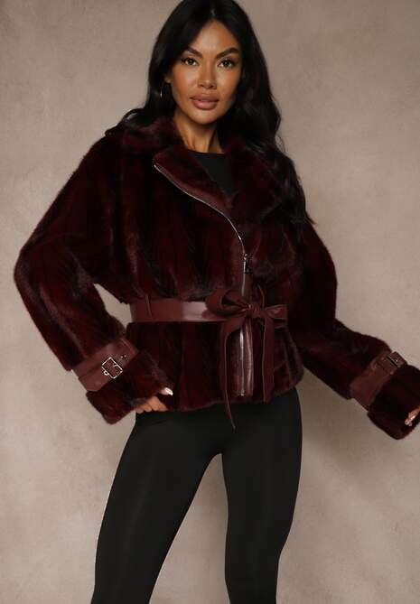 Bordowa Kurtka Futerko z Paskiem z Imitacji Skóry Zdobiona Klamerkami Jynlisa 4