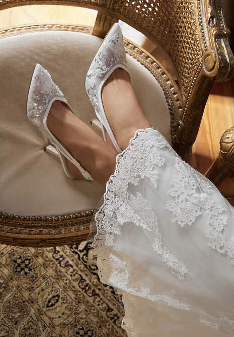 Białe Sandały na Szpilce Typu Slingback z Cekinami Resseris