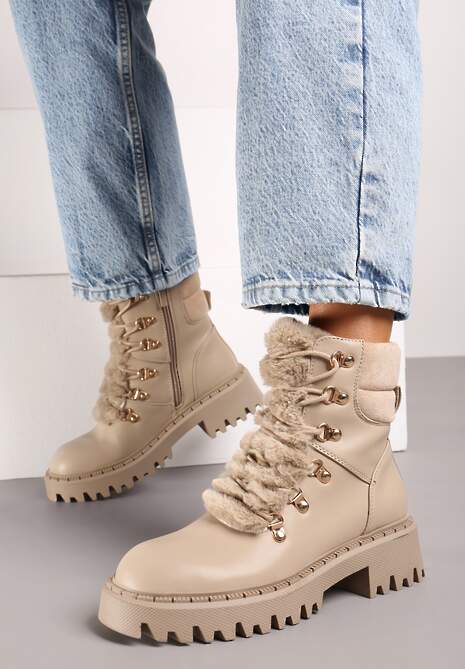 Ciemnobeżowe Trapery w Casualowym Stylu z Futerkowym Zdobieniem na Języku Taniapea