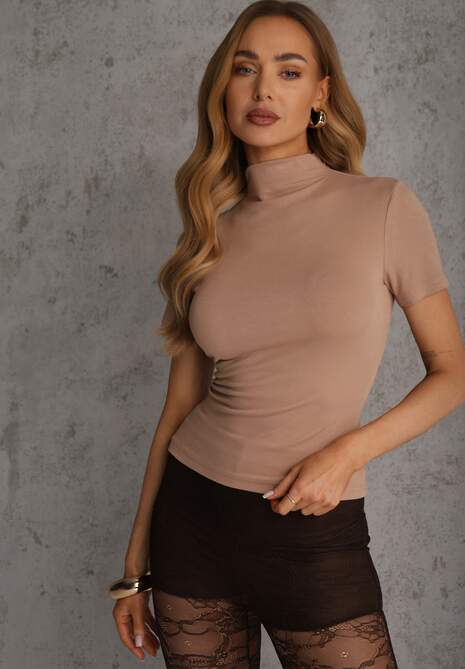 Beżowy Wiskozowy T-shirt o Dopasowanym Kroju z Golfem Isomina