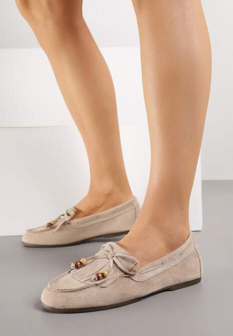 Ciemnobeżowe Mokasyny z Koralikami Kokardą i Frędzlami Nahda