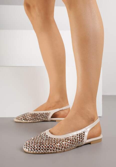 Beżowe Sandały Lakierowane Ozdobione Cyrkoniami Yesmenor