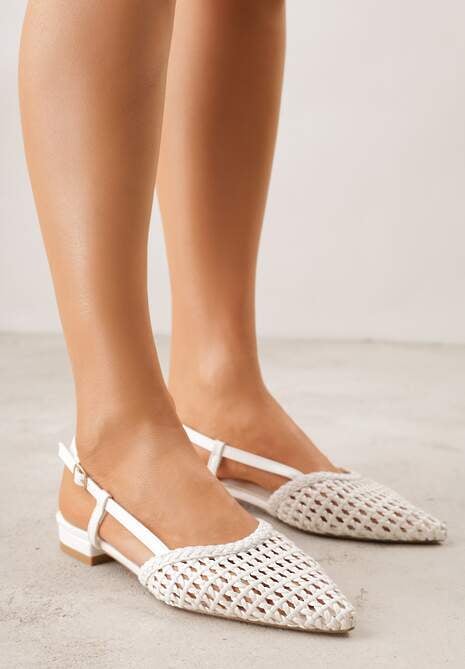Białe Sandały z Plecioną Cholewką Triscan