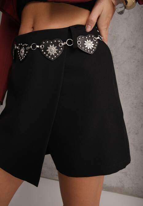 Czarne Spódnico-Szorty z Metalicznymi Sercami przy Łańcuszku Meztila 5