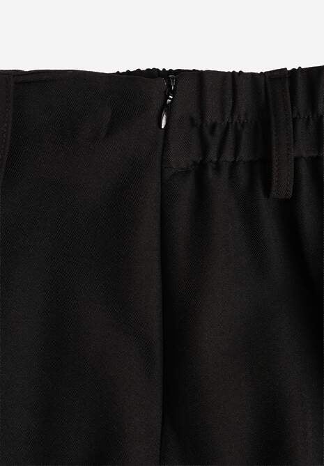 Czarne Spódnico-Szorty z Metalicznymi Sercami przy Łańcuszku Meztila 6