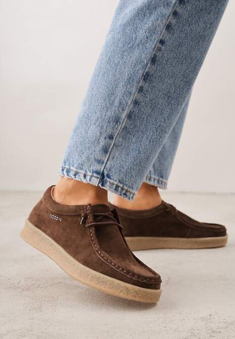 Brązowe Półbuty z Zamszu Naturalnego ze Skórzaną Wkładką i Przeszyciami Oaraneva