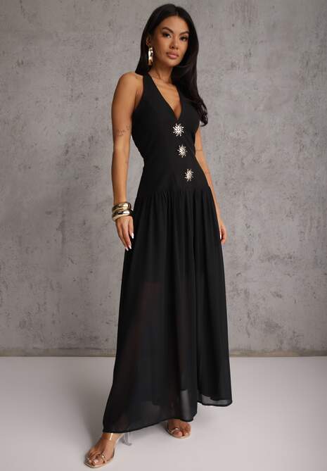 Czarna Sukienka z Dekoltem Halter i Ozodbymi Guzikami z Przodu Nesia