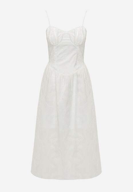 Biała Rozkloszowana Sukienka z Bawełny na Ramiączka Zdobiona Haftem Adozaphaura 6