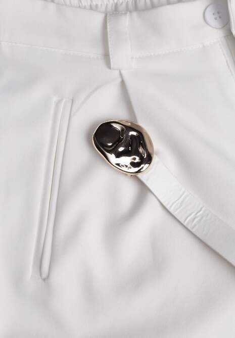 Białe Szorty Bermudy Eleganckie z Paskiem High Waist Rhodissa 6