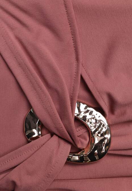 Różowa Dopasowana Sukienka Elegancka z Aplikacją w Talii Corope 6