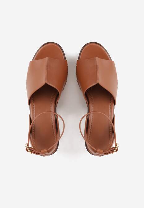 Brązowe Sandały na Platformie i Koturnie z Nitami po Bokach Zaehesh 6