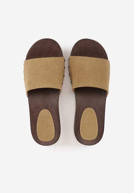 Ciemnobeżowe Klapki z Nitami po Bokach Xerxathan 6