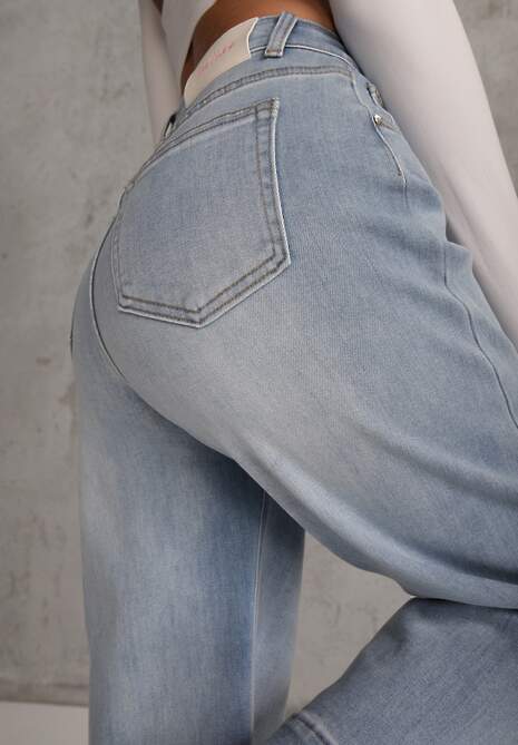 Niebieskie Szerokie Jeansy Culottes z Bawełną High Waist Ozdobione Perełkami Hesaris 5