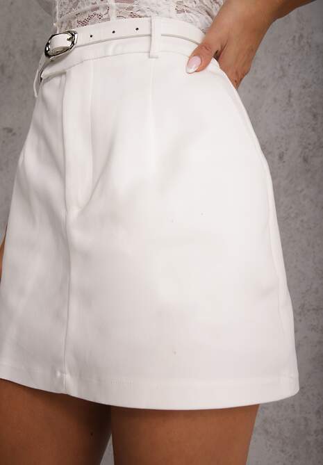 Biała Spódnica z Bawełną o Dopasowanym Kroju z Paskiem i Podszewką-Szortami Vitia 5