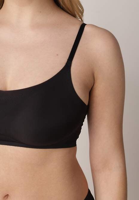 Czarny Usztywniany Biustonosz o Bezszwowym Wykończeniu Bez Fiszbin Leanoreth