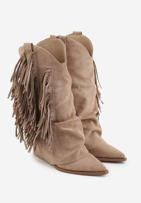 Ciemnobeżowe Botki Kowbojki na Słupku Ozdobione Frędzlami  i Wywiniętą Cholewką Aedime 5