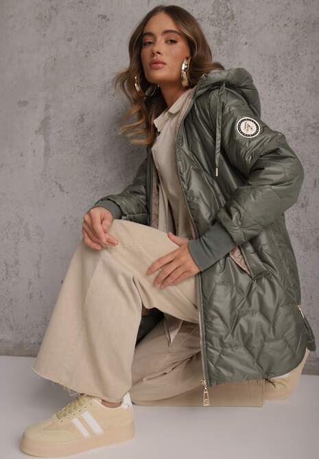 Zielona Przejściowa Kurtka z Kapturem Pikowanymi Przeszyciami i Suwakami Kave