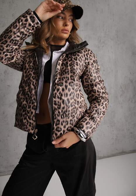 Czarna Pikowana Kurtka Dwustronna z Motywem Panterki i Naszywką Damike 4