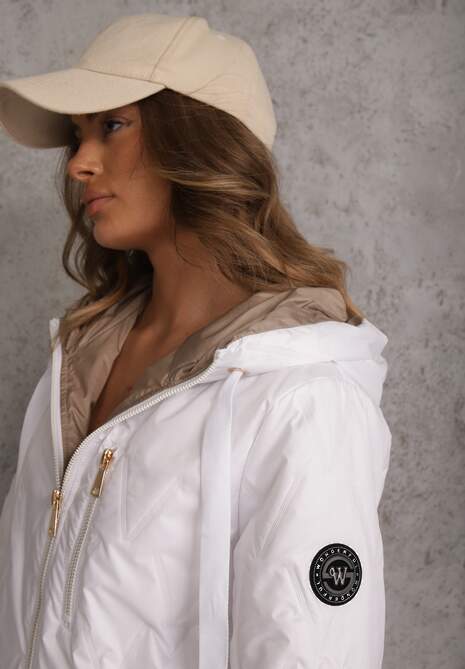 Biała Długa Kurtka Parka Pikowana z Kapturem Ozdobiona Aplikacją Rossea 5