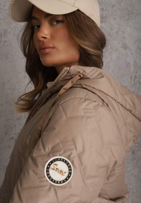 Brązowa Kurtka Przejściowa z Pikowanymi Przeszyciami Kieszeniami i Kapturem Fliphe 5